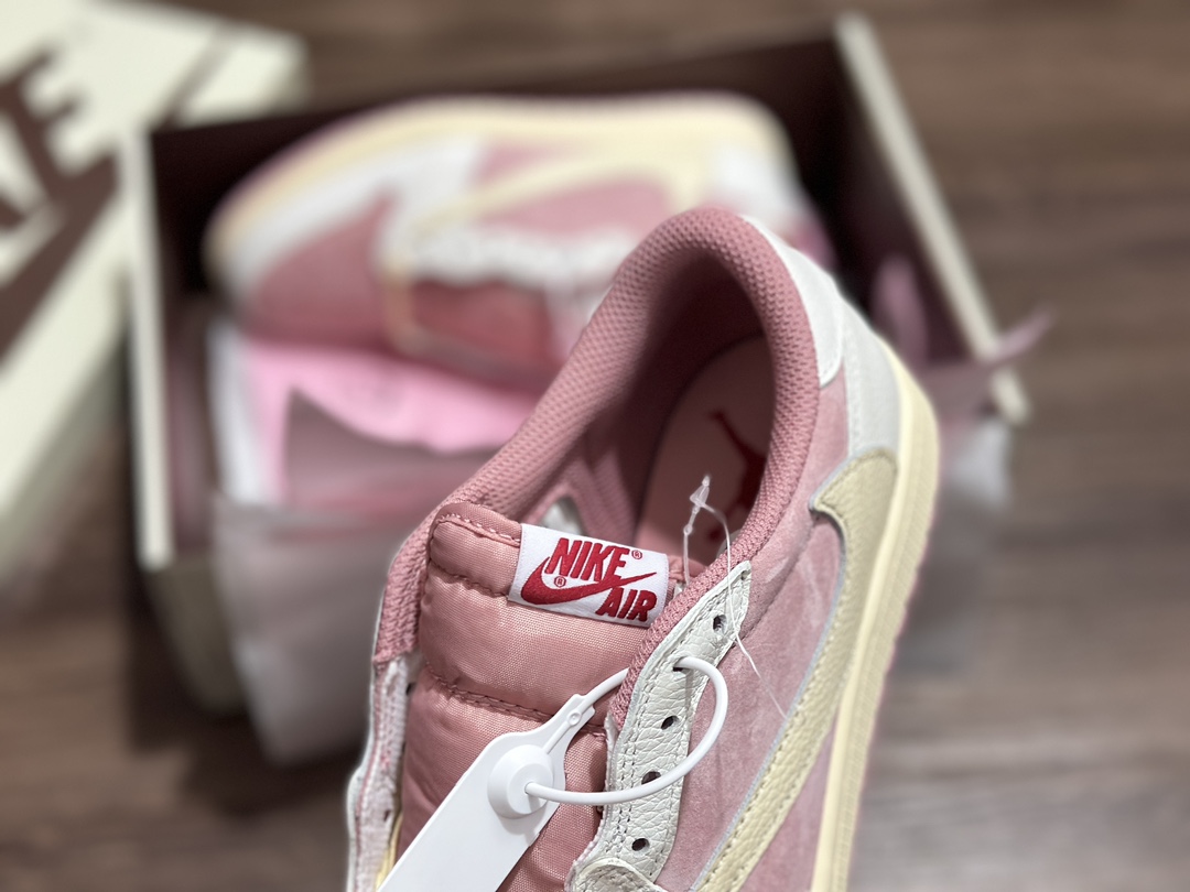 Travis Scott x Air Jordan 1 Low OG AJ1 Jordan 1 Pink Inverted Hook Low Top DM7866-600