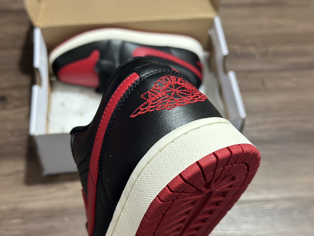 Air Jordan 1 Bred Sail AJ1 Low Joe 1 low-top black and red basketball shoes PG DC0774-061