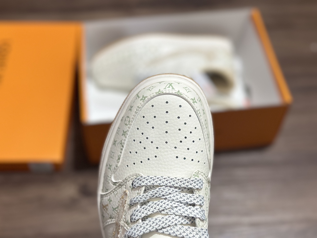 Air Jordan 1 Low AJ1 LV Inverted Hook Limited Low-top Casual Shoes SJ2068-006