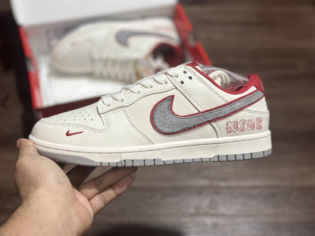 280 NIKE SB Dunk Low 三勾 龙年限定休闲运动鞋 DQ1098-368