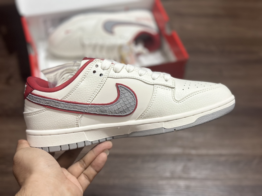 280 NIKE SB Dunk Low 三勾 龙年限定休闲运动鞋 DQ1098-368