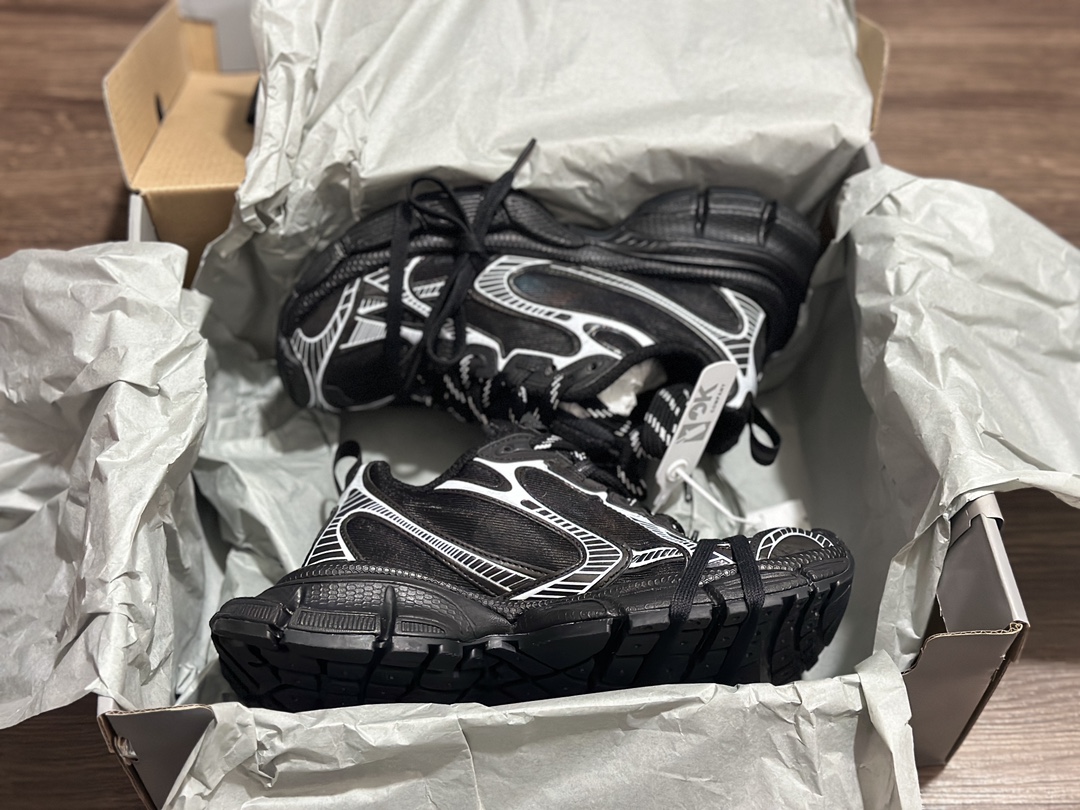 380 Balenciaga巴黎世家 3XL 网纱款 黑色