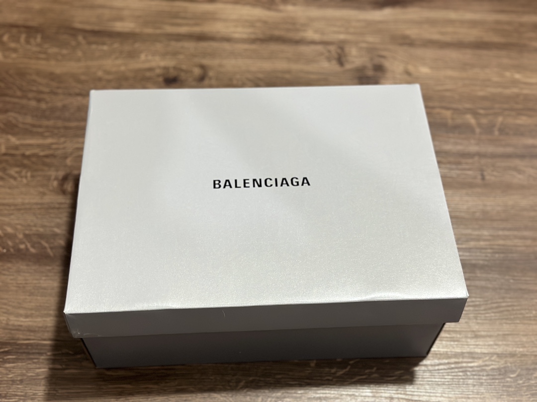 520 Balenciaga Track.2 4.0 巴黎世家四代潮流跑鞋  2011 W3AE23911