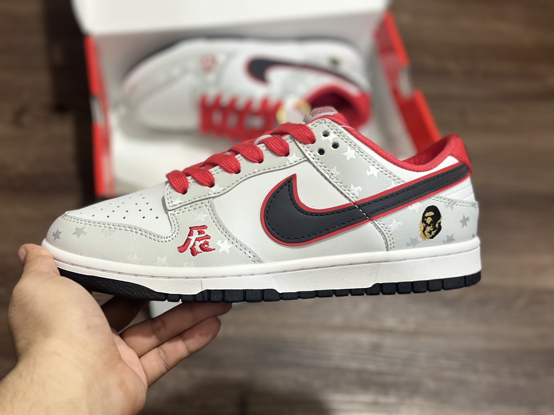 280 NIKE SB Dunk Low 白灰红 龙年限定低帮休闲运动鞋 DQ1098-367