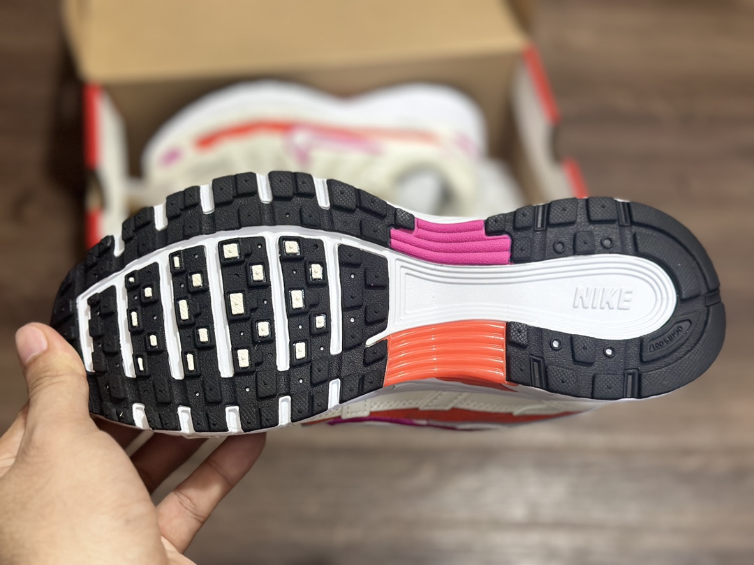 220 Nike Initiator Running P-6000 米白红耐克INS 超火复古老爹跑鞋  CW1351-100