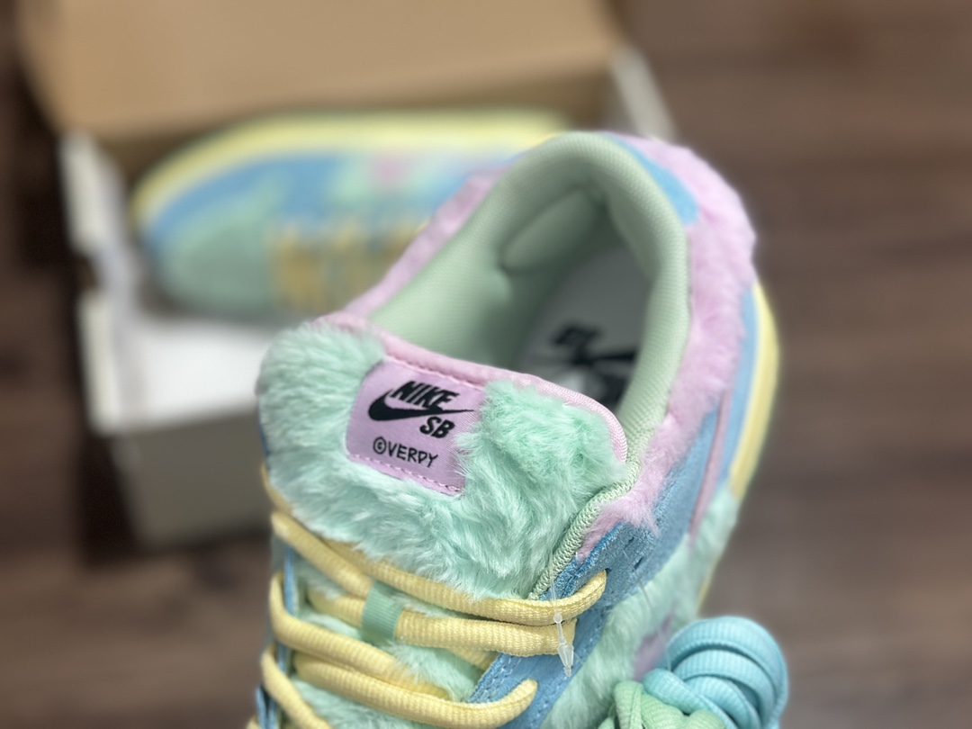 400 Verdy x Nk SB Dunk Low ”Visty” 联名款 毛绒玩具SB低帮休闲板鞋 FN6040-400