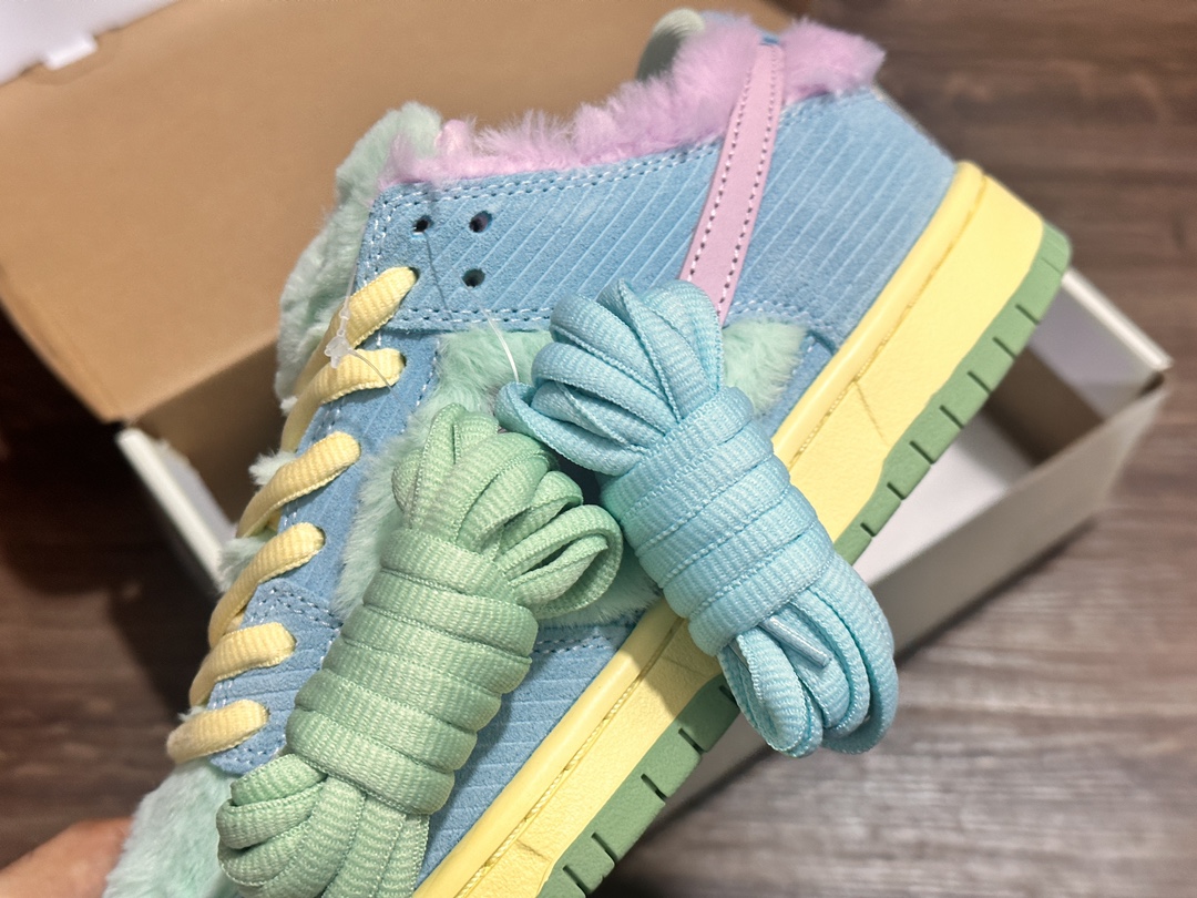 400 Verdy x Nk SB Dunk Low ”Visty” 联名款 毛绒玩具SB低帮休闲板鞋 FN6040-400