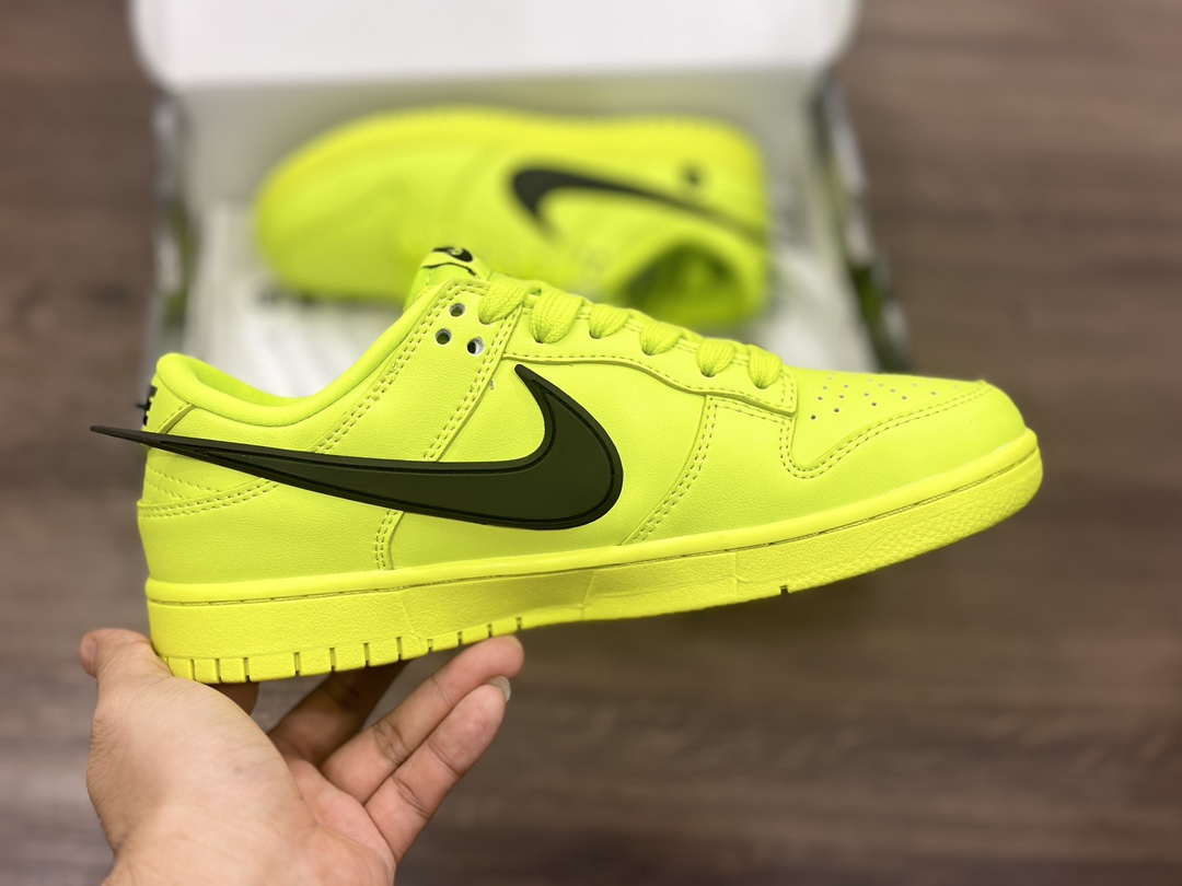 NIKE SB Dunk Low 荧光绿 大勾 低帮休闲运动鞋 XX2025-331