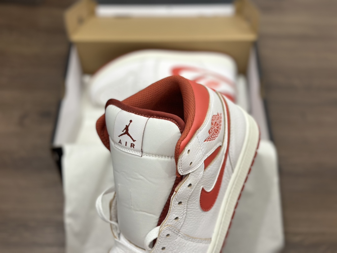 Air Jordan 1 mid AJ1 白红乔1 中帮休闲板鞋 FJ3458-160