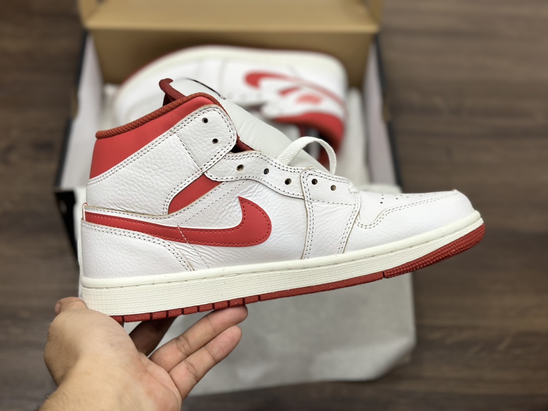 Air Jordan 1 mid AJ1 白红乔1 中帮休闲板鞋 FJ3458-160