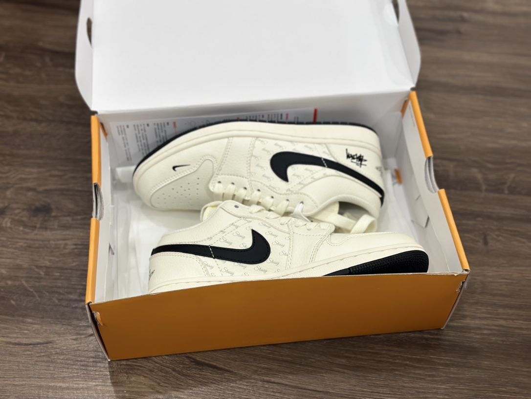 Nike Air Jordan 1 Low 米白黑 乔1低帮篮球鞋 SJ9950-008