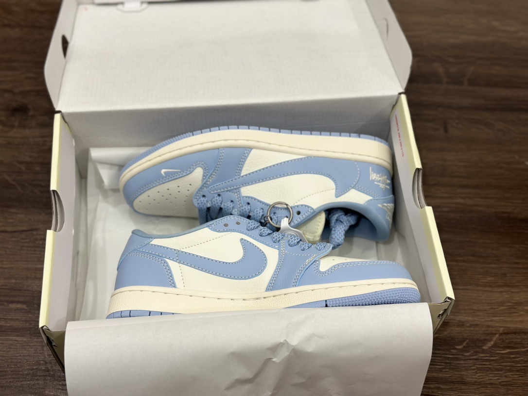 Nike Air Jordan 1 Low 白蓝倒钩乔1低帮篮球鞋 BB6588-101