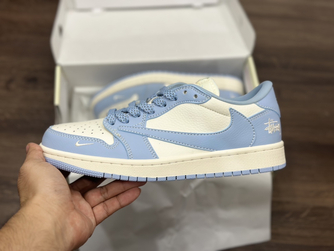 Nike Air Jordan 1 Low 白蓝倒钩乔1低帮篮球鞋 BB6588-101