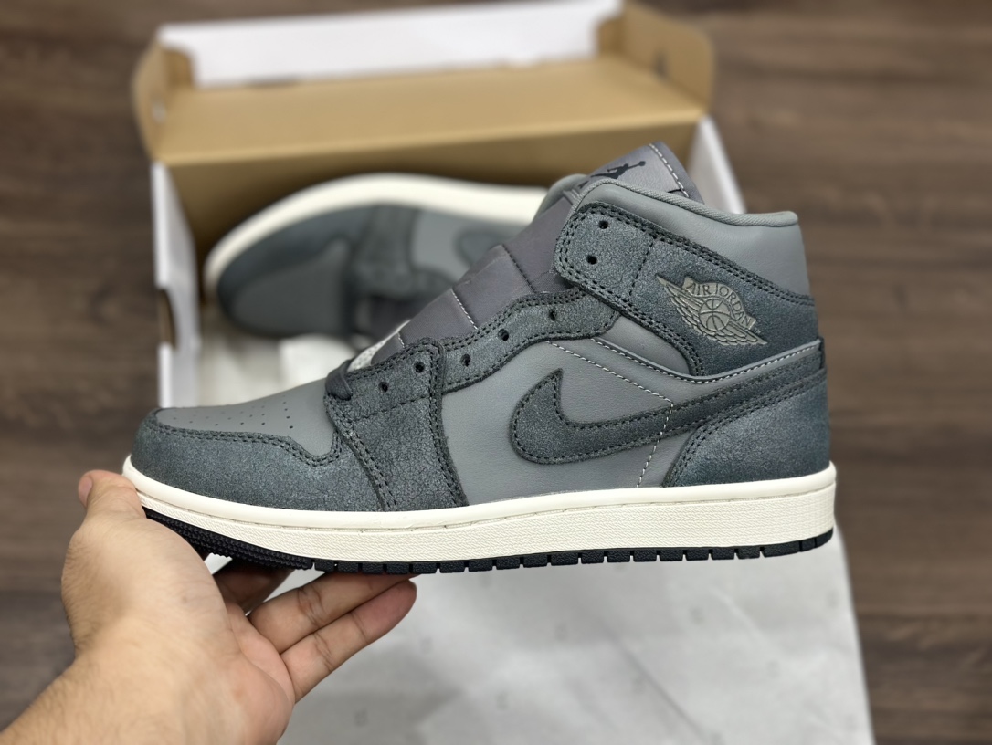 Air Jordan 1 mid AJ1 爆裂纹 乔1 中帮休闲板鞋 FJ3448-001