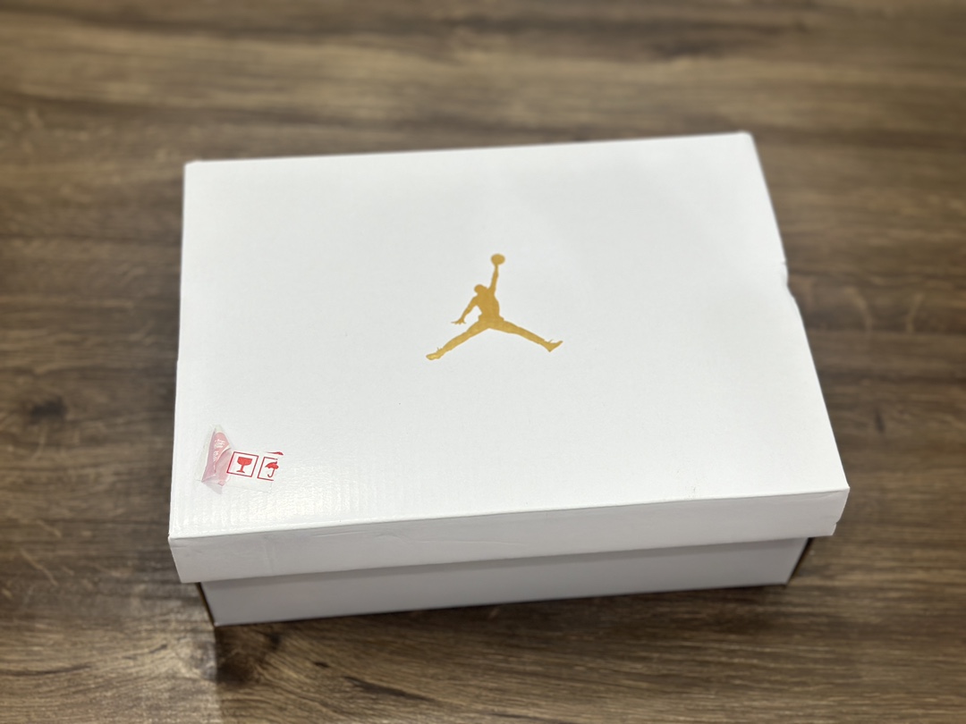 Nike Air Jordan 1 Low 白黑紫倒钩乔1低帮篮球鞋 HF5759-101