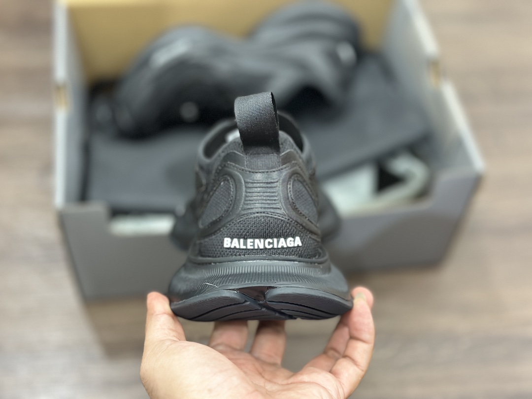 Balenciaga 巴黎世家 Circuit 黑色透气网面休闲鞋