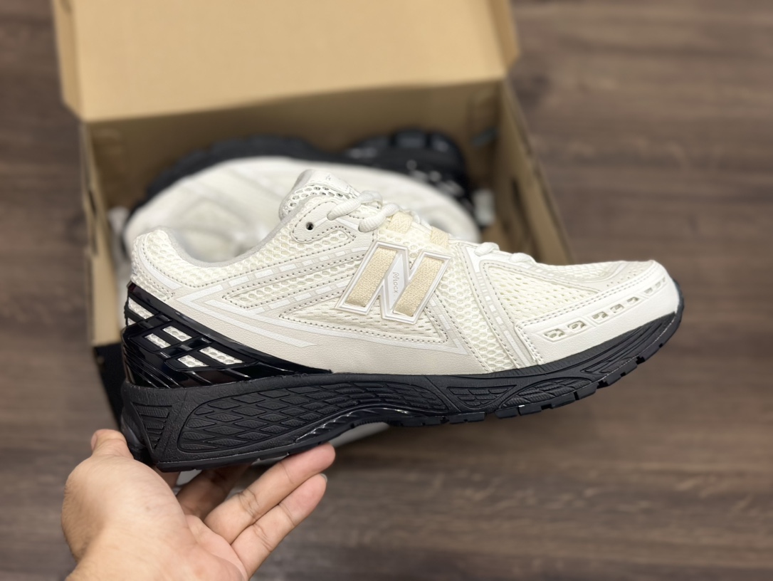 New Balance 1906系列复古老爹风休闲运动慢跑鞋 M1906RCO