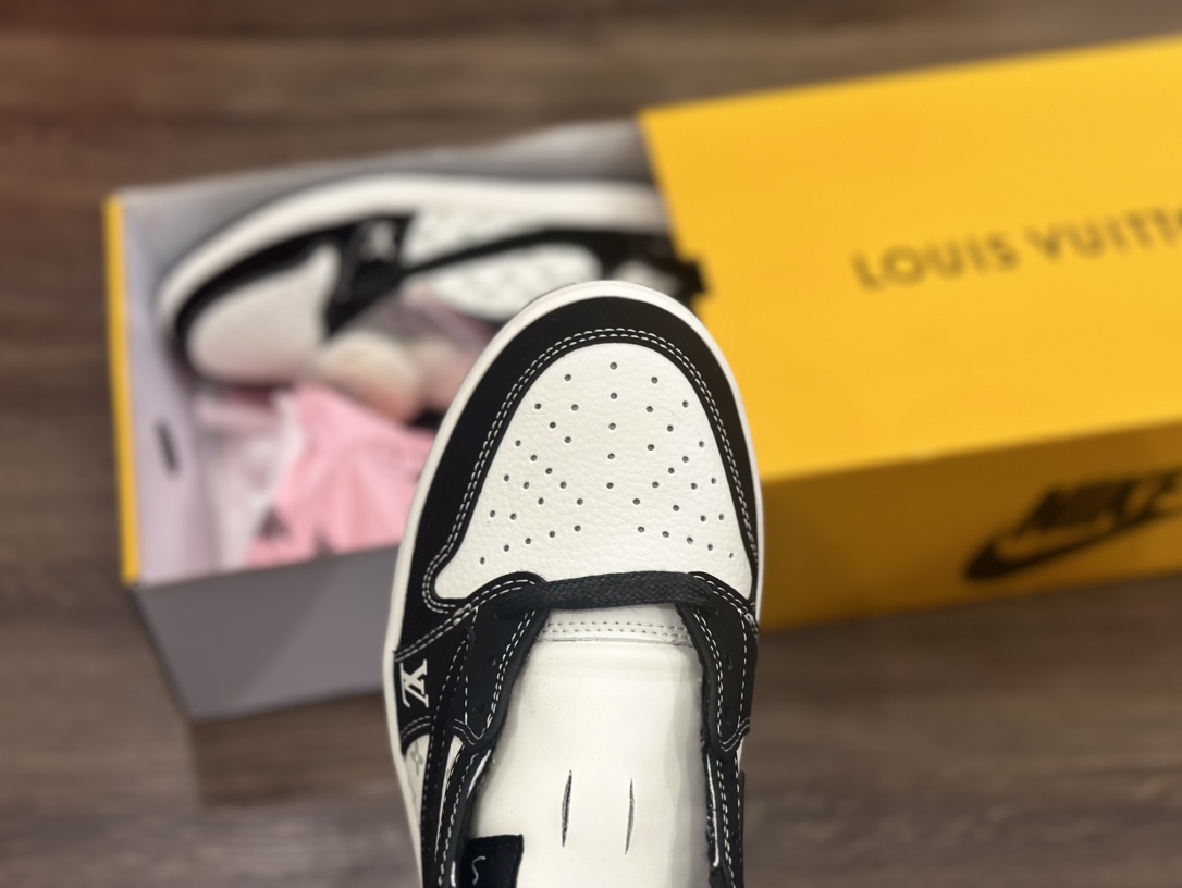 Air Jordan 1 Low 倒钩 LV 乔1低帮篮球鞋 LX1988-200