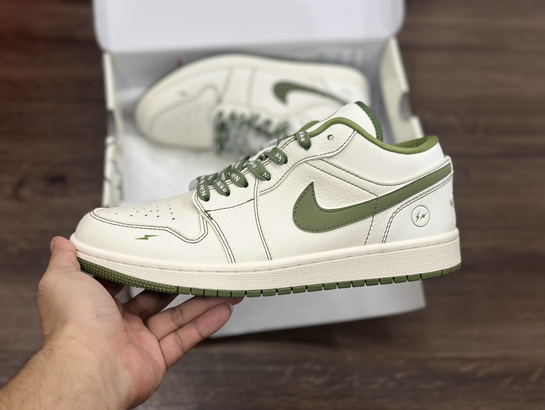 Nike Air Jordan 1 Low 闪电 乔1低帮篮球鞋s CF3688-019