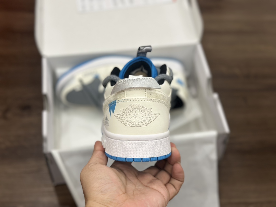 Jordan 1 Low AJ1 DIY 低帮休闲板鞋 553558-041