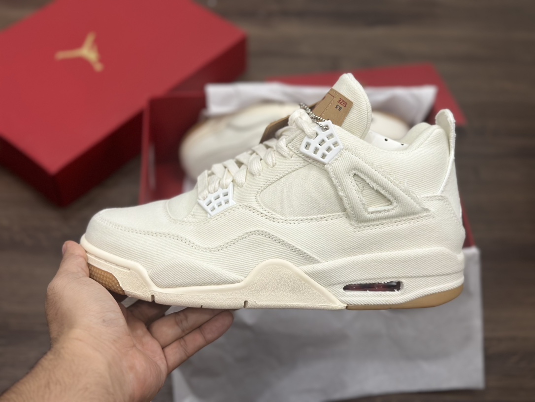 Levi’s x Air Jordan AJ4 ”Denim” 李维斯联名 牛仔白 AO2571-100