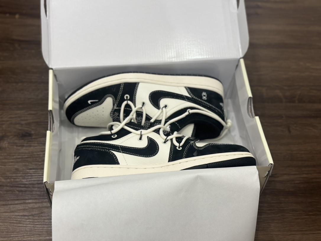 Air Jordan 1 Low AJ1 黑白绑带 低帮休闲板鞋 SJ9950-013