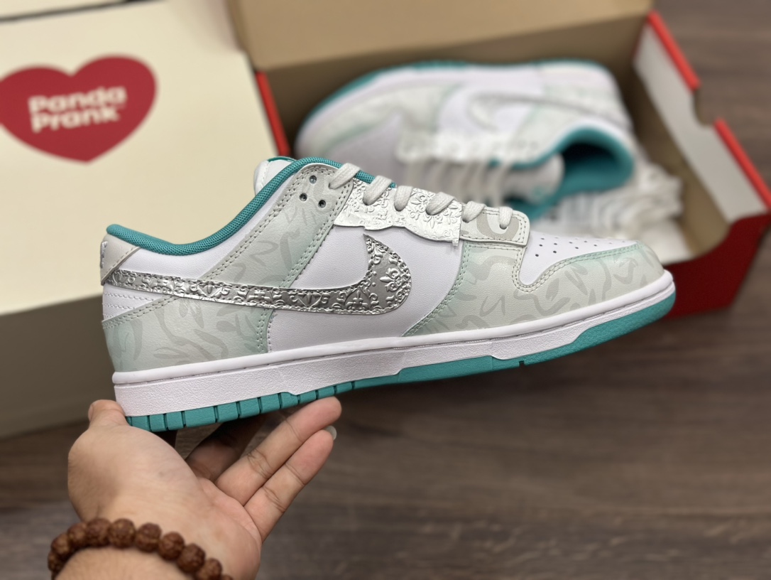 SB dunk Low 青绿白 情人节 低帮休闲运动滑板板鞋T DV0833-102