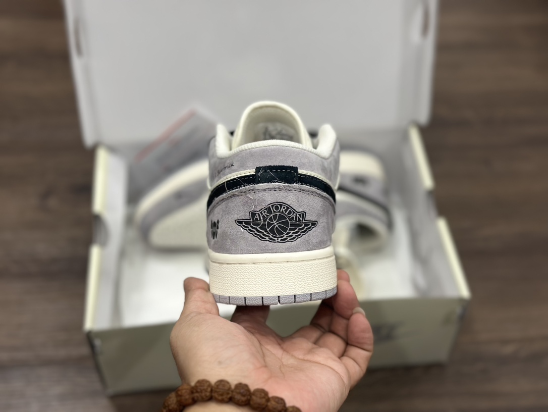 Nike Air Jordan 1 Low 白灰 xx 乔1低帮篮球鞋  SJ9950-015