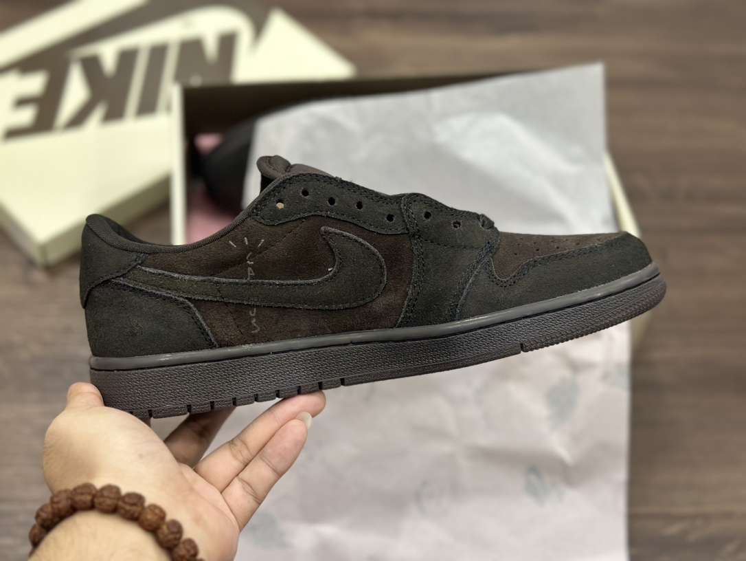 Travis Scottx Jordan Air Jordan 1 Low OG“Velvet Brown” 黑棕 三方联名倒钩 DM7866-202