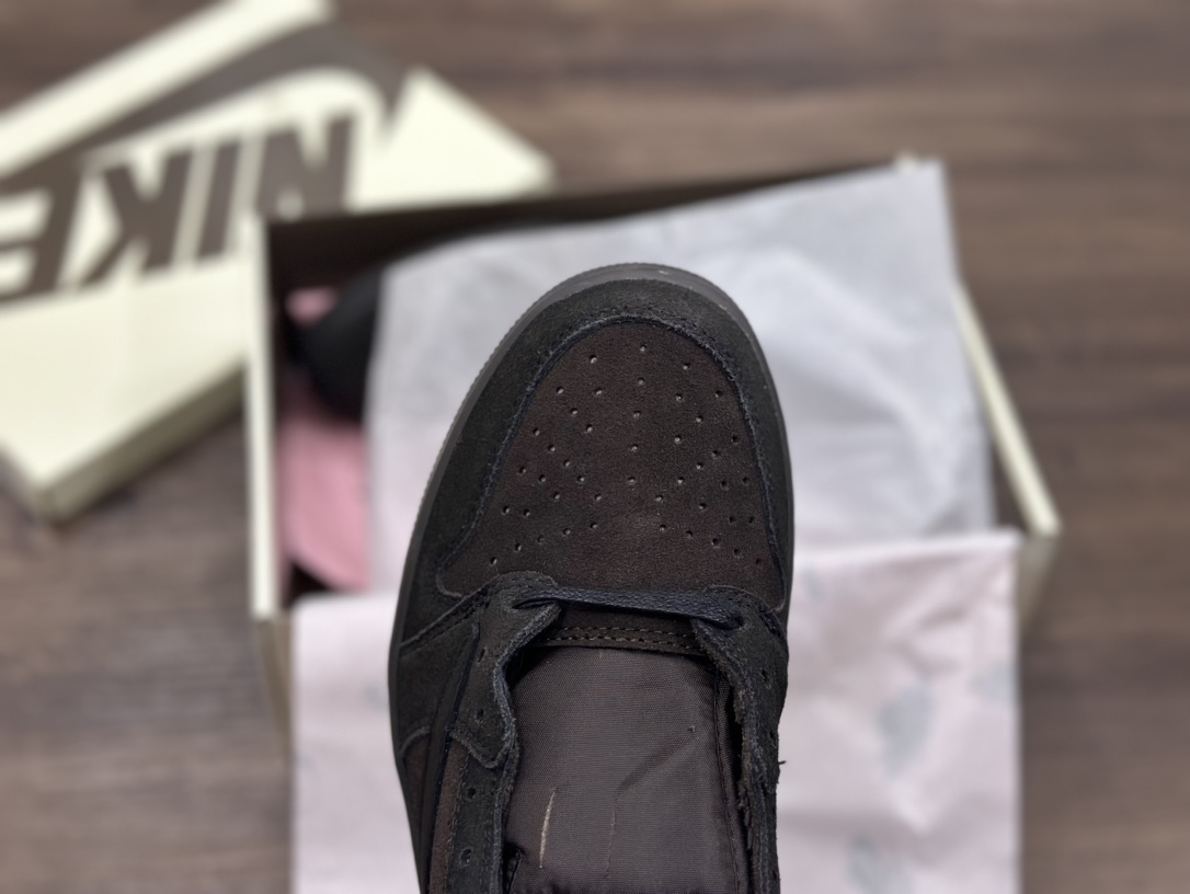 Travis Scottx Jordan Air Jordan 1 Low OG“Velvet Brown” 黑棕 三方联名倒钩 DM7866-202