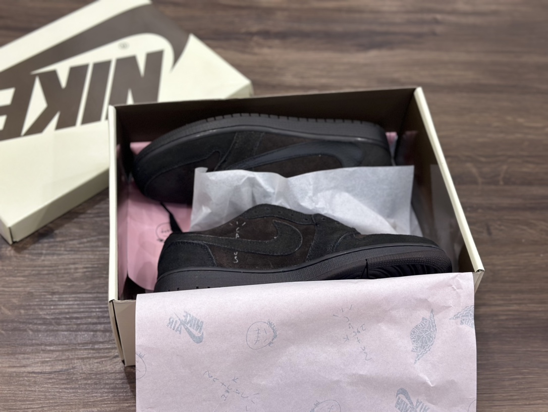 Travis Scottx Jordan Air Jordan 1 Low OG“Velvet Brown” 黑棕 三方联名倒钩 DM7866-202