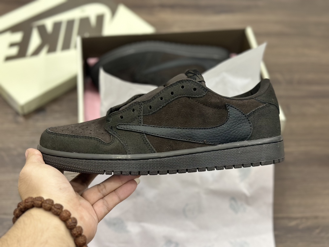 Travis Scottx Jordan Air Jordan 1 Low OG“Velvet Brown” 黑棕 三方联名倒钩 DM7866-202