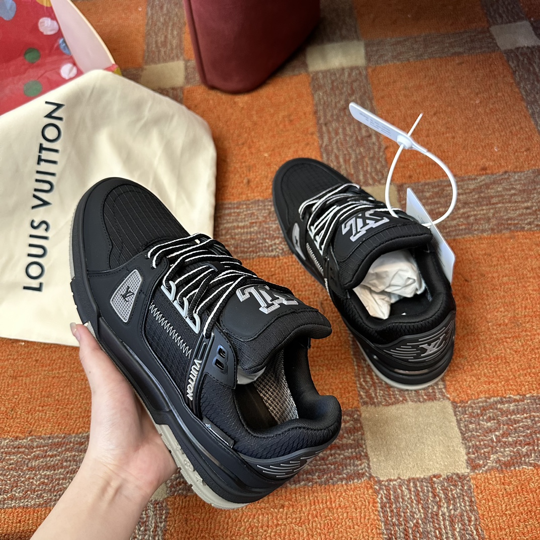 Louis Vuitton Louis Vuitton LV Trainer #54系列 运动鞋欧洲代购1W 购入