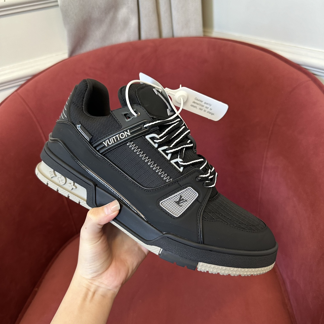 Louis Vuitton Louis Vuitton LV Trainer #54系列 运动鞋欧洲代购1W 购入