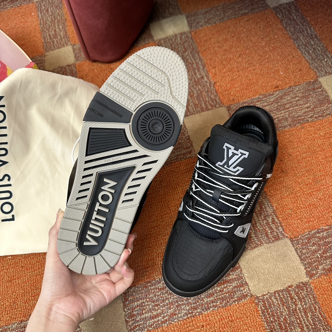 Louis Vuitton Louis Vuitton LV Trainer #54系列 运动鞋欧洲代购1W 购入