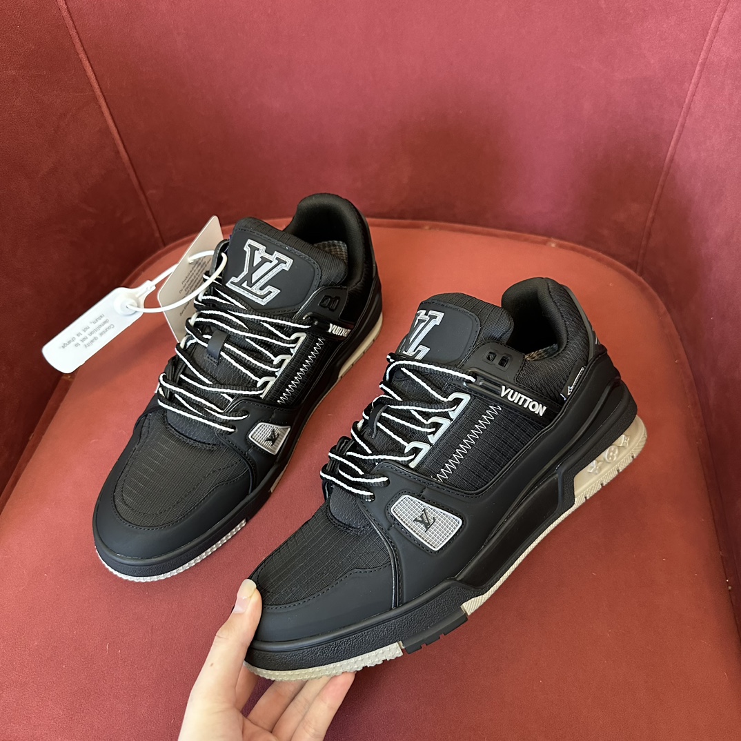 Louis Vuitton Louis Vuitton LV Trainer #54系列 运动鞋欧洲代购1W 购入