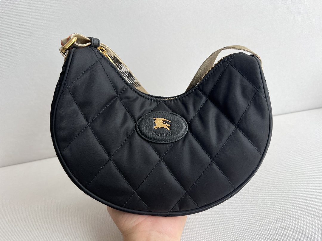 burberry premium details!!