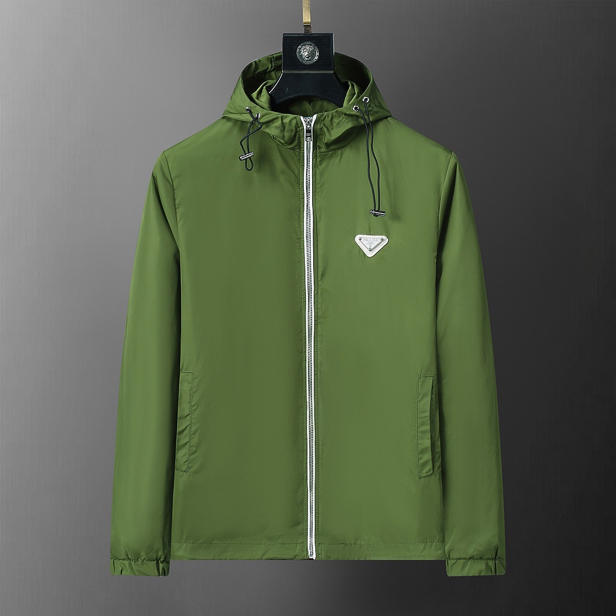 Nueva chaqueta cortavientos con capucha para principios de otoño 2024, sincronizada con la tienda oficial, estilo clási…