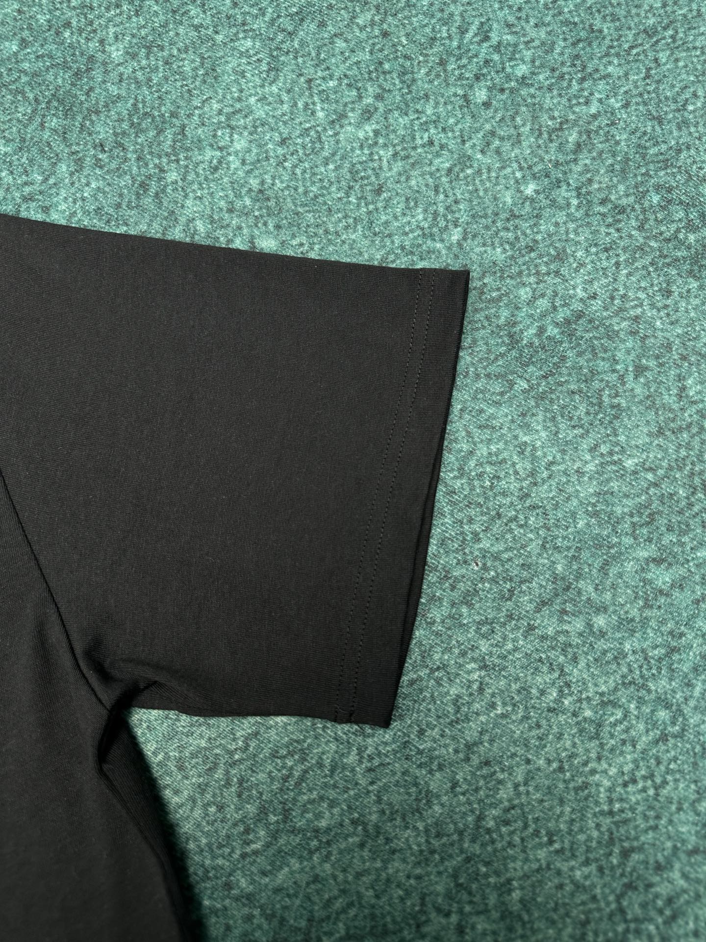 Louis Vuitton 驴家 26SS 装饰短袖 T 恤