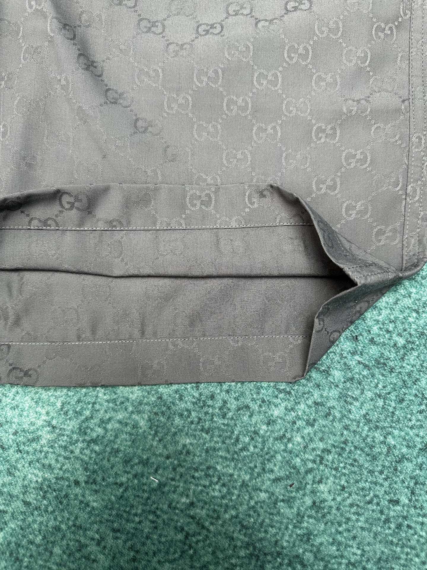 Gucci G家 26SS GG图案通过不同的纺织工艺呈现