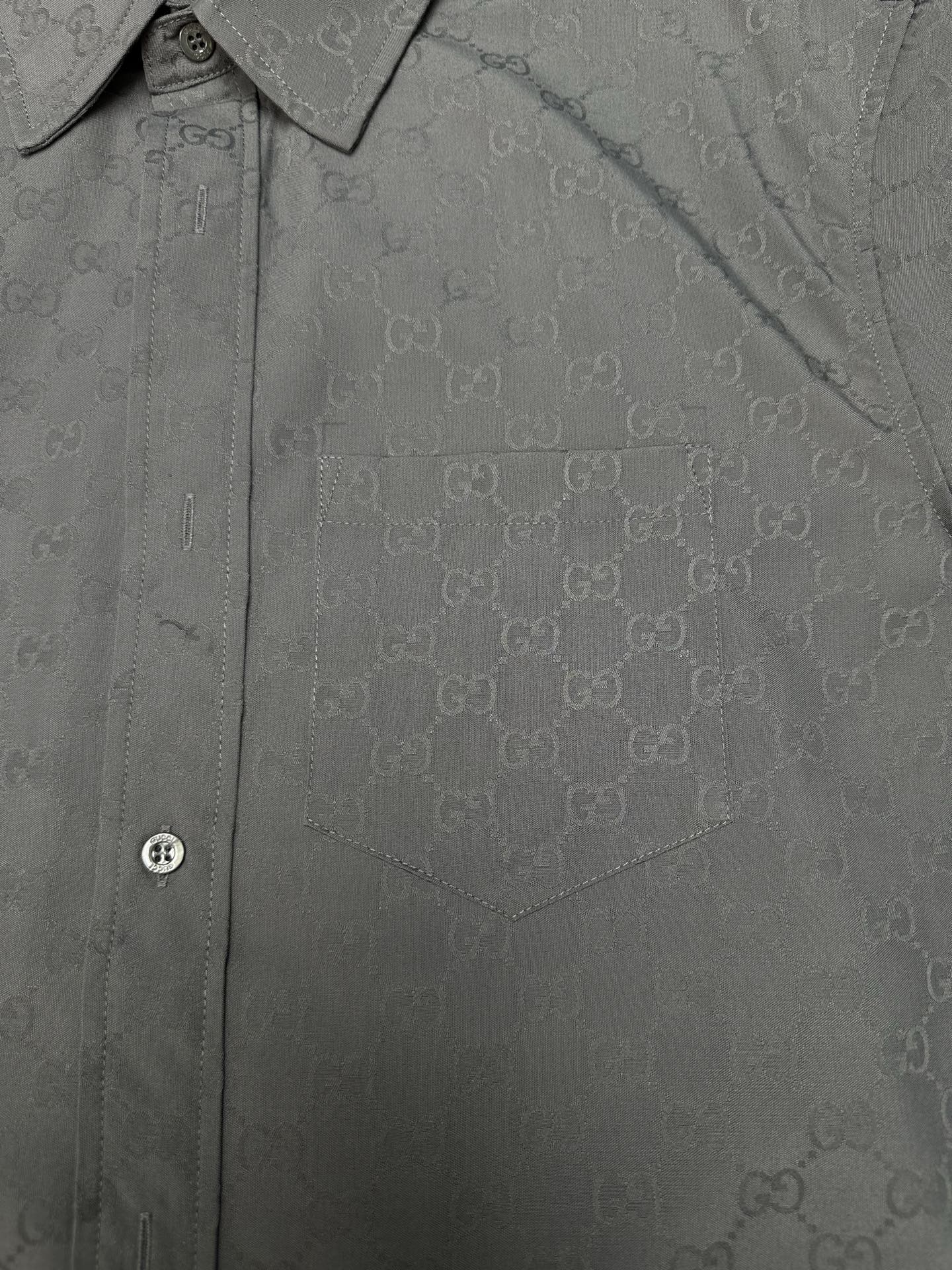 Gucci G家 26SS GG图案通过不同的纺织工艺呈现