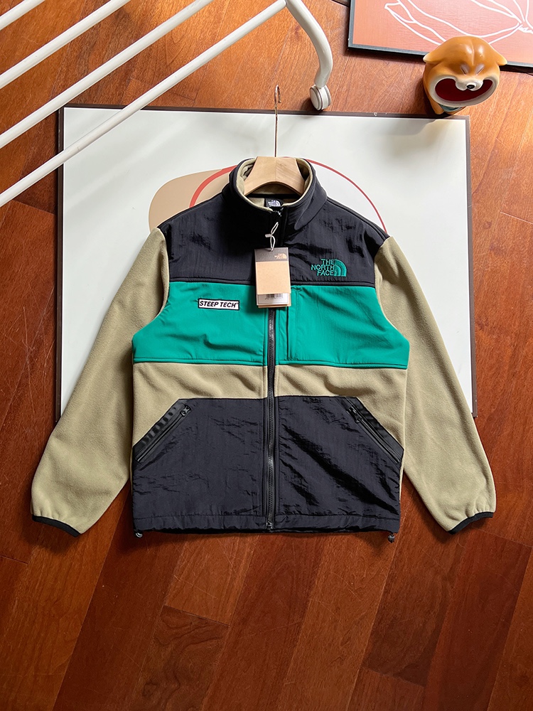 Waar kun je een ontwerper van uitstekende kwaliteit vinden
 The North Face Kleding Jas &Jassen Zwart Groen Borduurwerk Unisex Vintage Casual