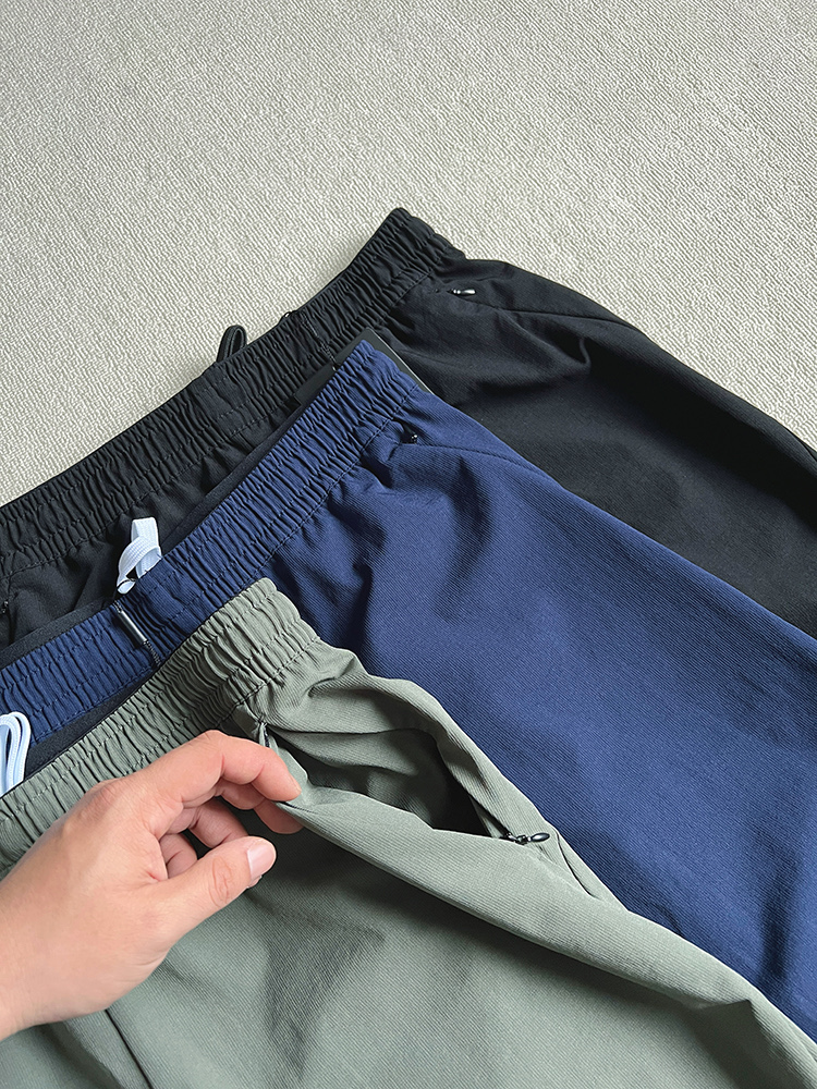 Lulu Men's Bottoms Lululemon ® athletica logo Lulu Men's Bottoms yoga