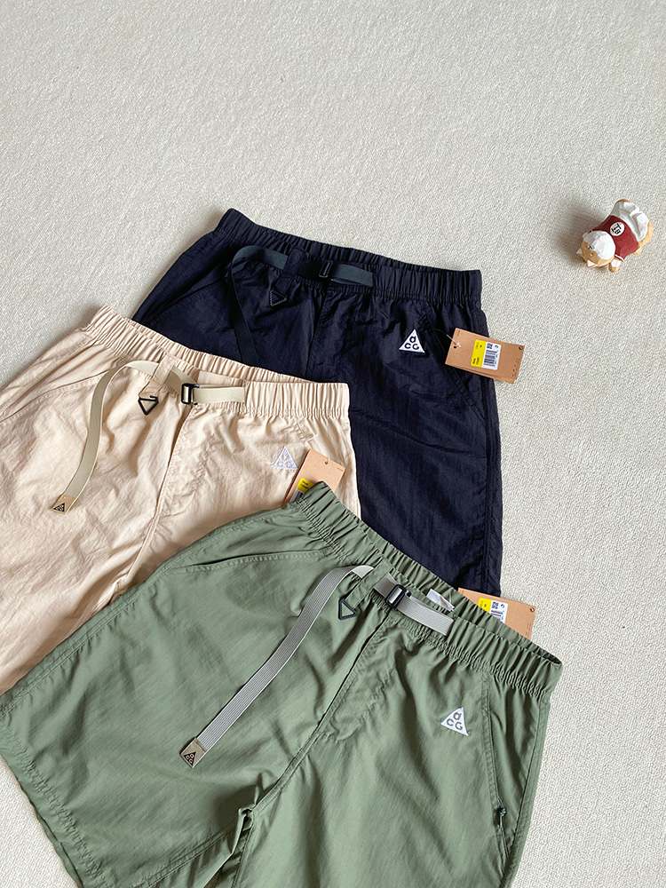 NIKE ACG 运动工装短裤服装 2