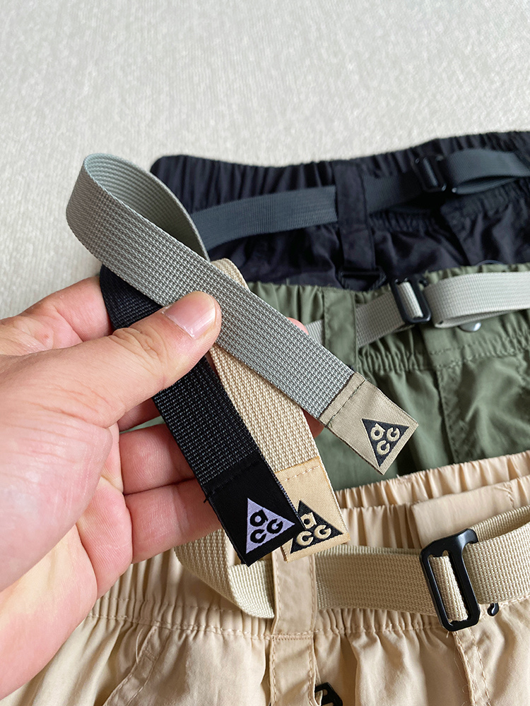 NIKE ACG 运动工装短裤服装 5