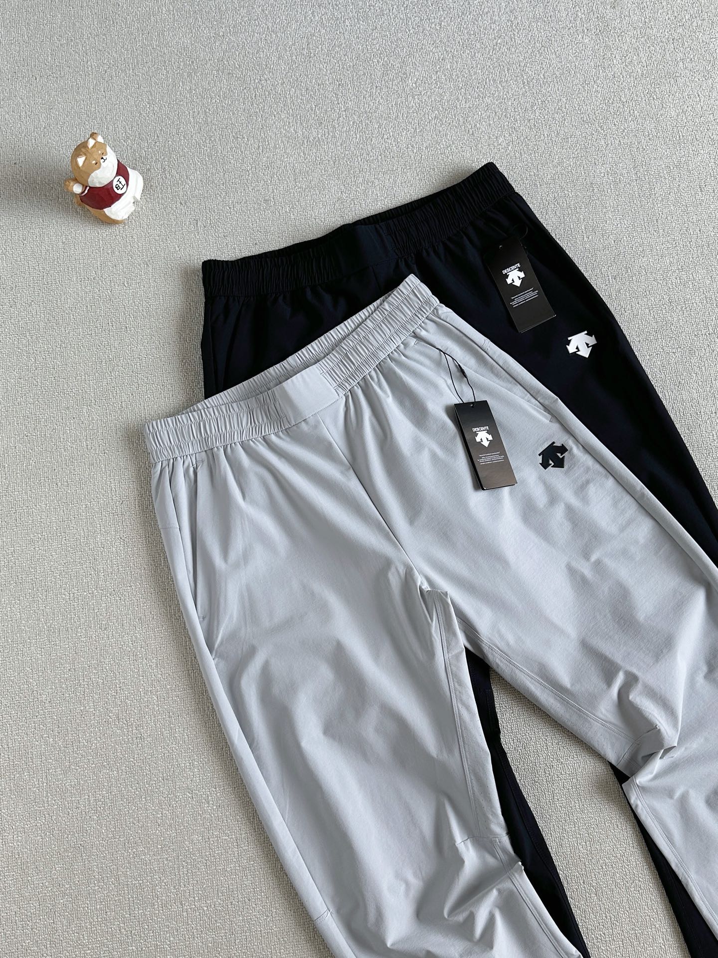 Alternative view of Pants 06884
