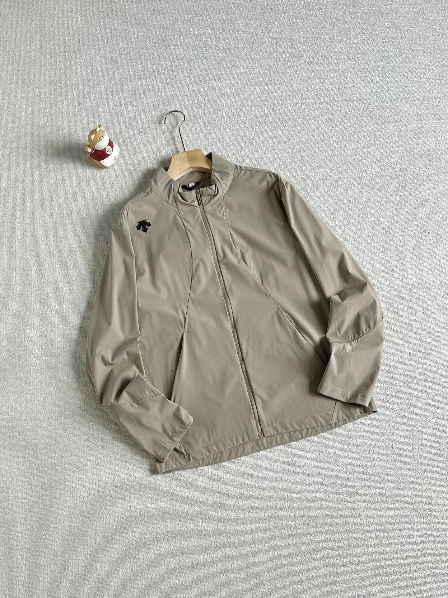 Alternative view of Jacket 04083 04338