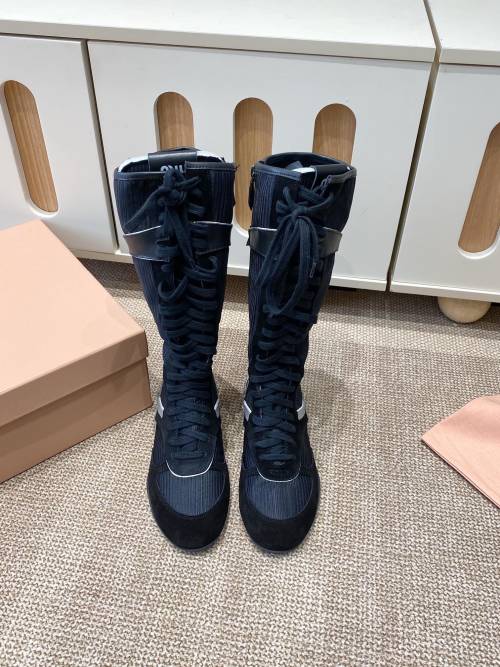 Miu Miu AW25 Spring Collection Lace-Up Knee-High Boots 1 Miu Miu AW25 Spring Collection Lace-Up Knee-High Boots