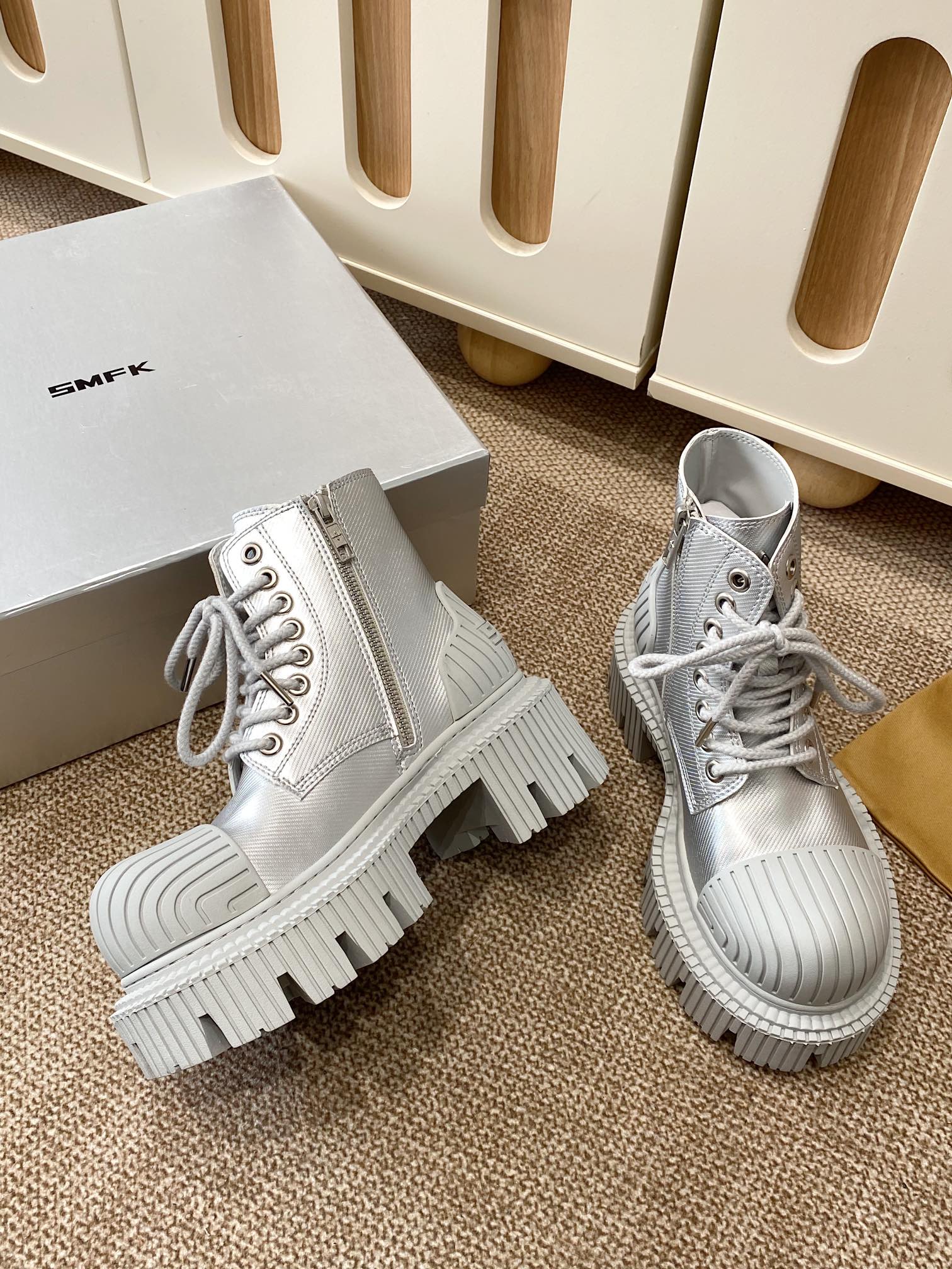 “672SMFK 25ss Martin’s New Boots: US Government Approval, Northwest Treasures, Size 35-40” - 图片 3