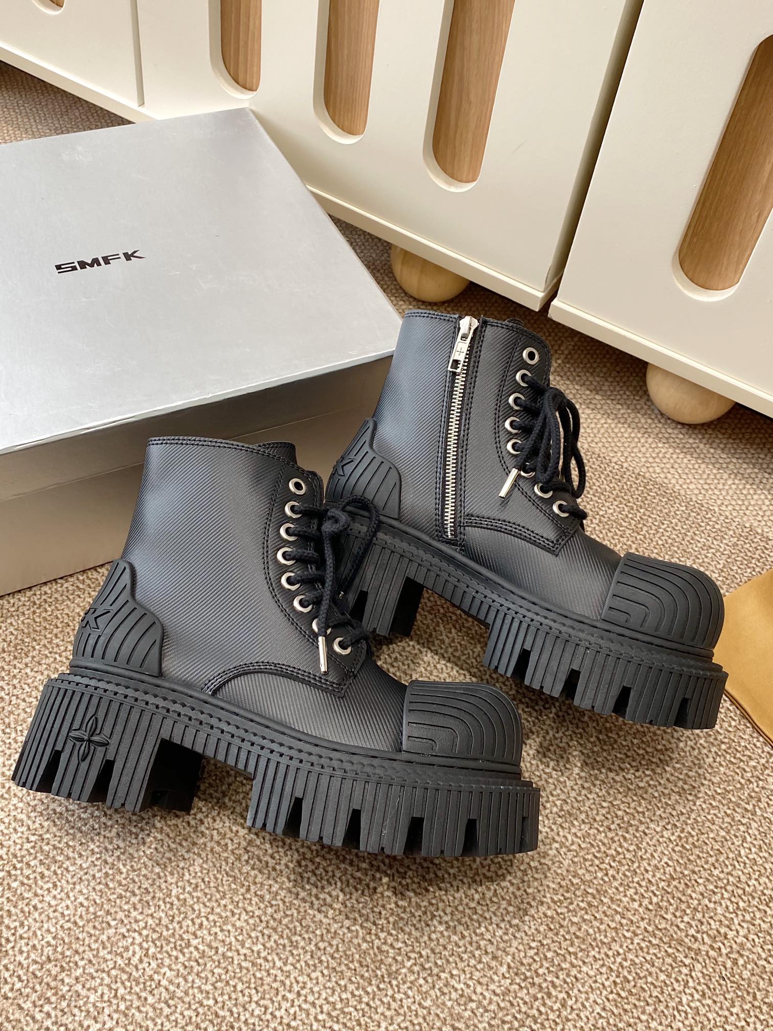 Title: Martin’s 672SMFK 25ss Boots: U.S. Government Approval, Northwest Treasures in Original Material, Size 35-40. - 图片 3